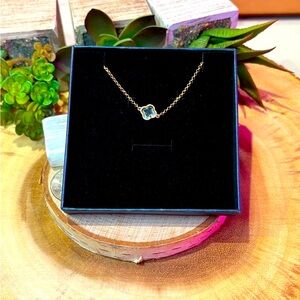 NWT| Elegant Gold Bracelet with Blue Gemstone🩵💛